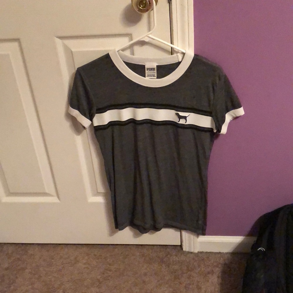 pink shirt